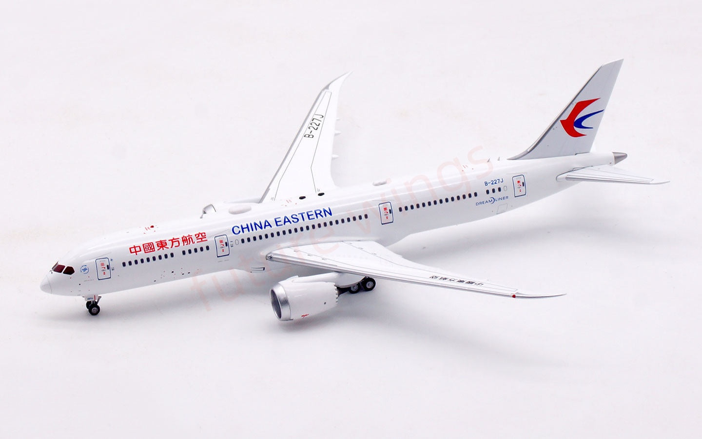1:400 Aviation400 China Eastern Airlines B787-9 B-227J Free Tractor +Stand