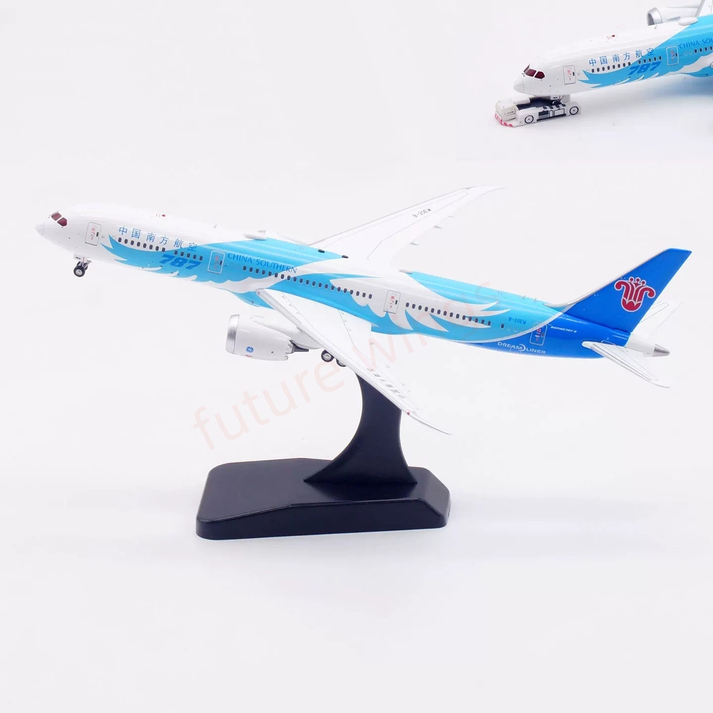 1:400 Aviation400 China Southern Airlines B787-9 B-20EW Free Tractor +Stand