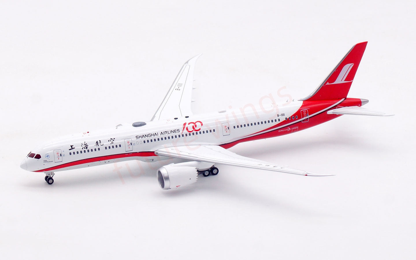 1:400 Aviation400 ShangHai Airlines B787-9 B-1111 Free Tractor +Stand