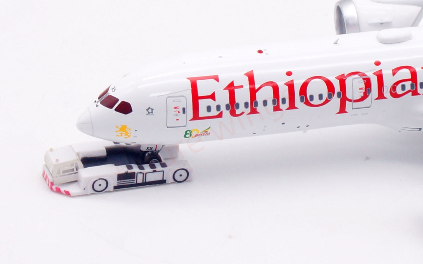 1:400 Aviation400 Ethiopian Airlines B787-9 ET-AXS Free Tractor +Stand
