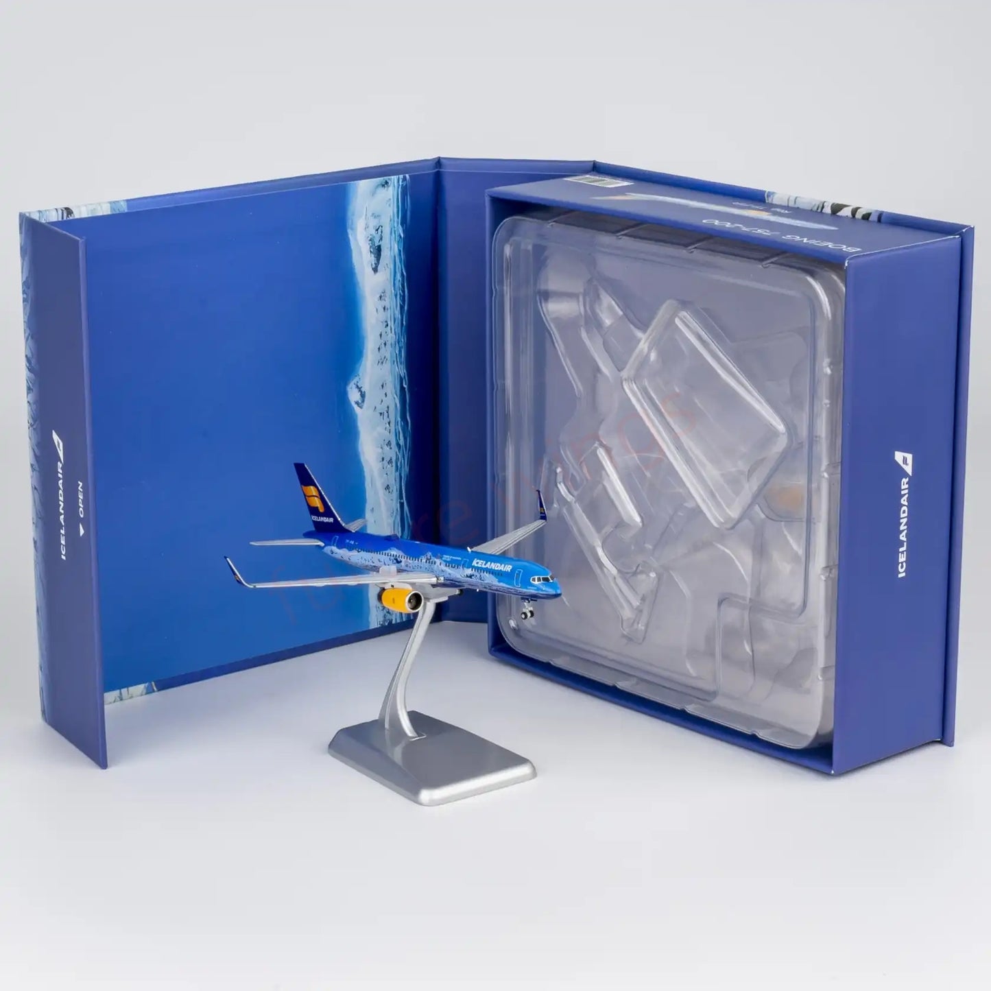 1:400 NG Models NG53212 Iceland Air B757-200 TF-FIR Aircraft Model+Free Tractor "Luxury Package"