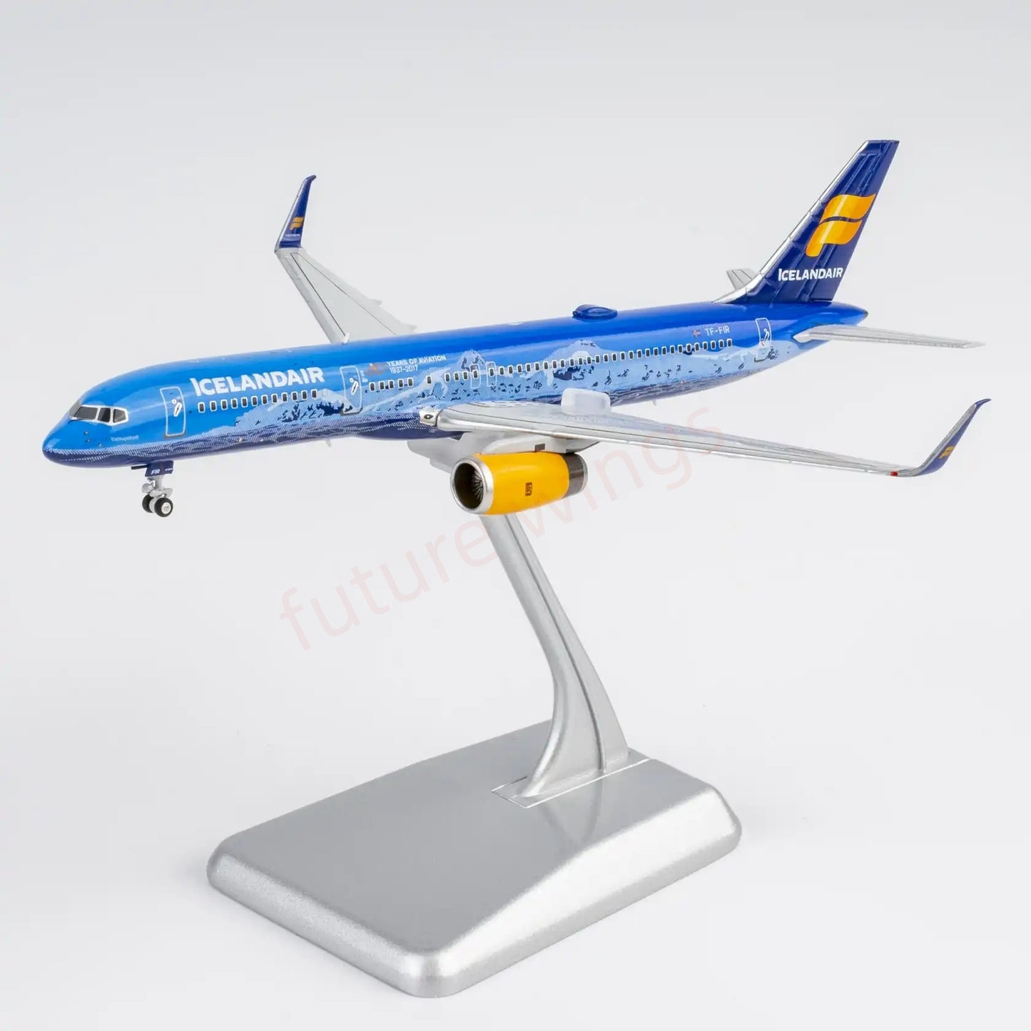 1:400 NG Models NG53212 Iceland Air B757-200 TF-FIR Aircraft Model+Free Tractor "Luxury Package"