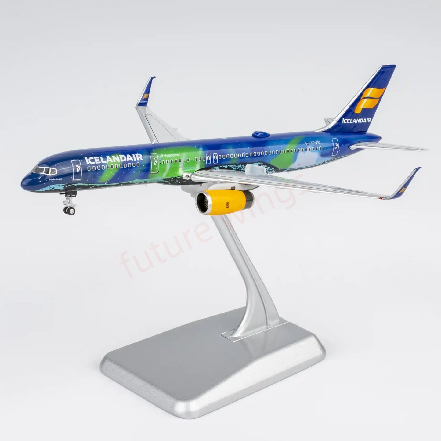 1:400 NG Models NG53211 Iceland Air B757-200 TF-FIU Aircraft Model+Free Tractor  "Luxury Package"