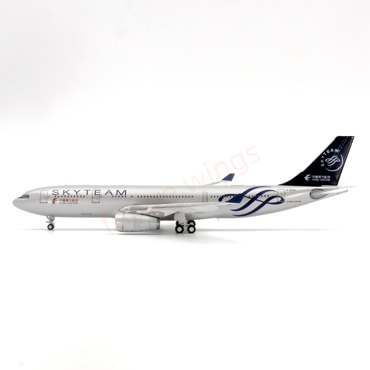 1:400 GeminiStar China Eastern Airlines A330-200 B-6538 Aircraft Model+Free Tractor