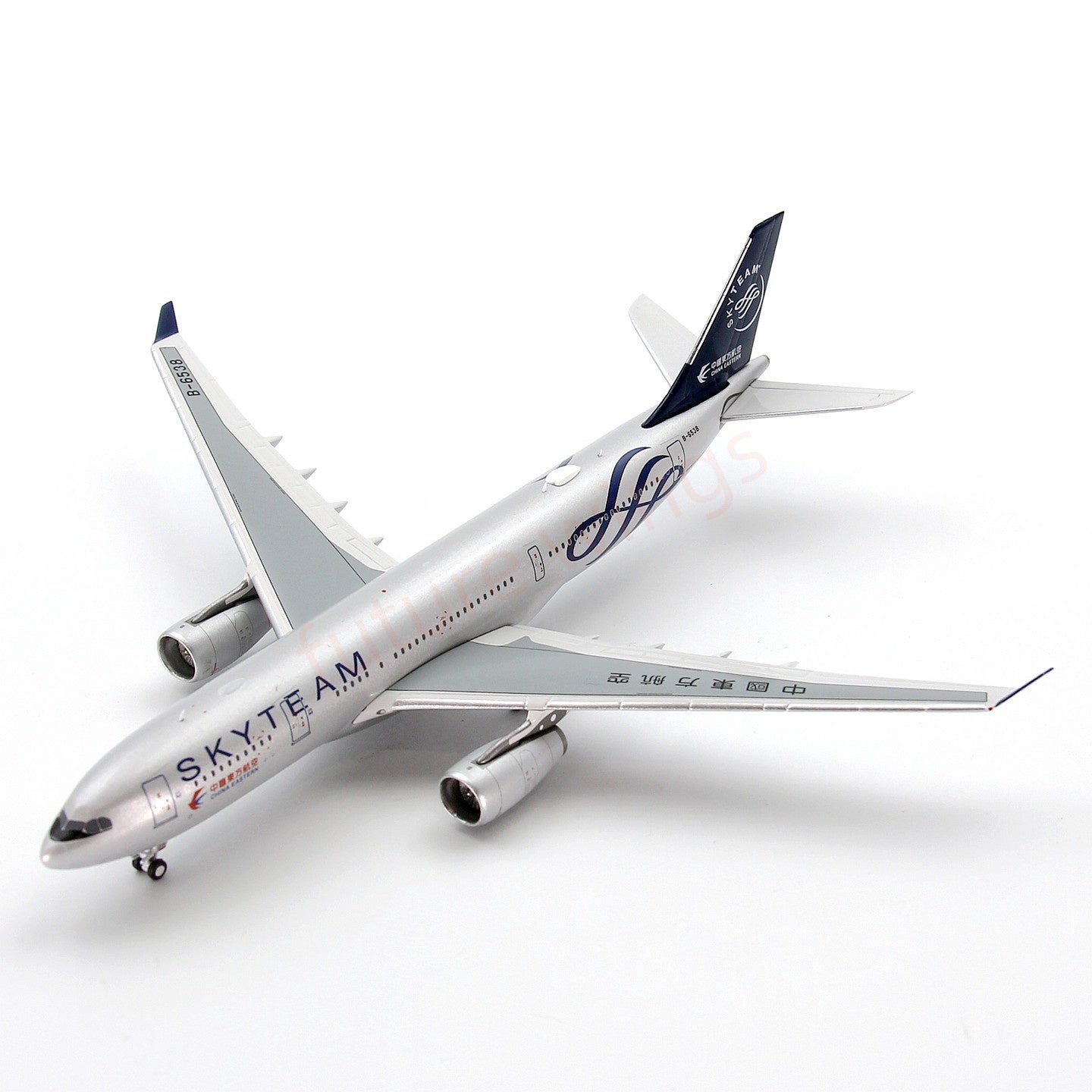 1:400 GeminiStar China Eastern Airlines A330-200 B-6538 Aircraft Model+Free Tractor