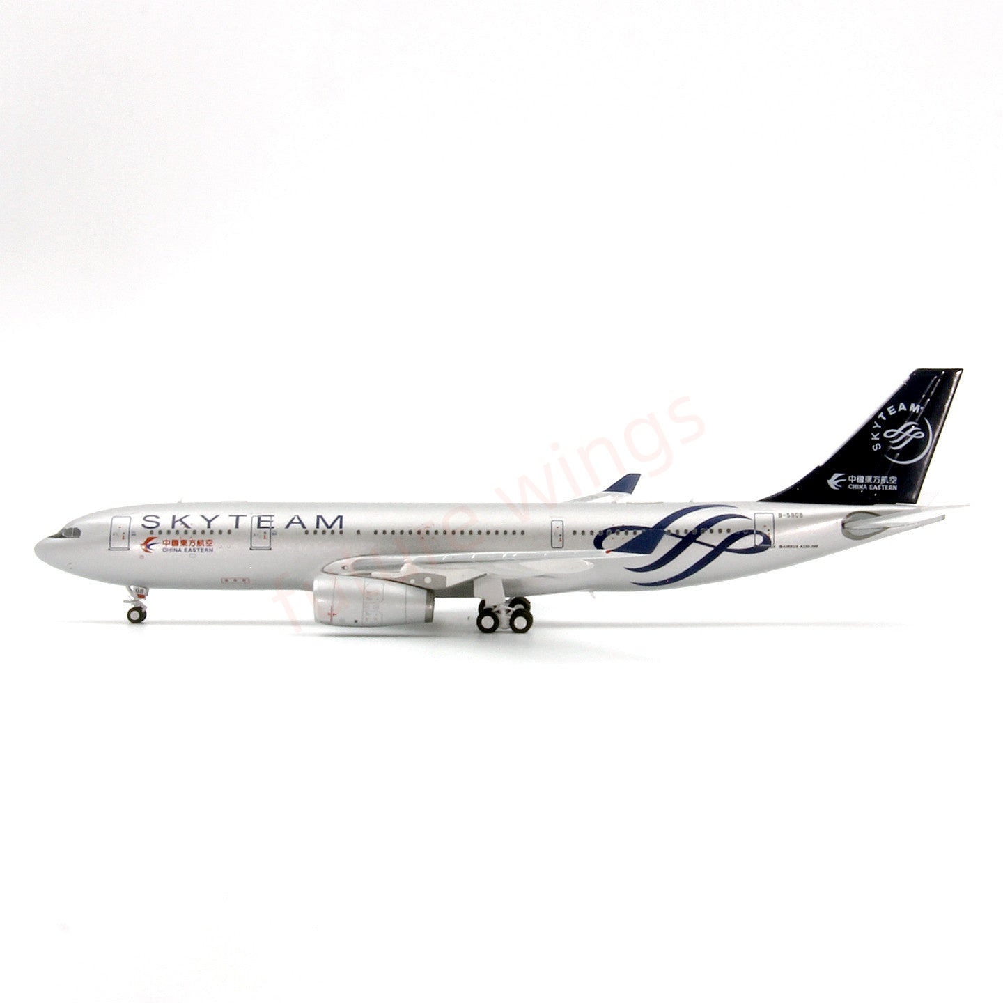 1:400 GeminiStar China Eastern Airlines A330-200 B-5908 Aircraft Model+Free Tractor
