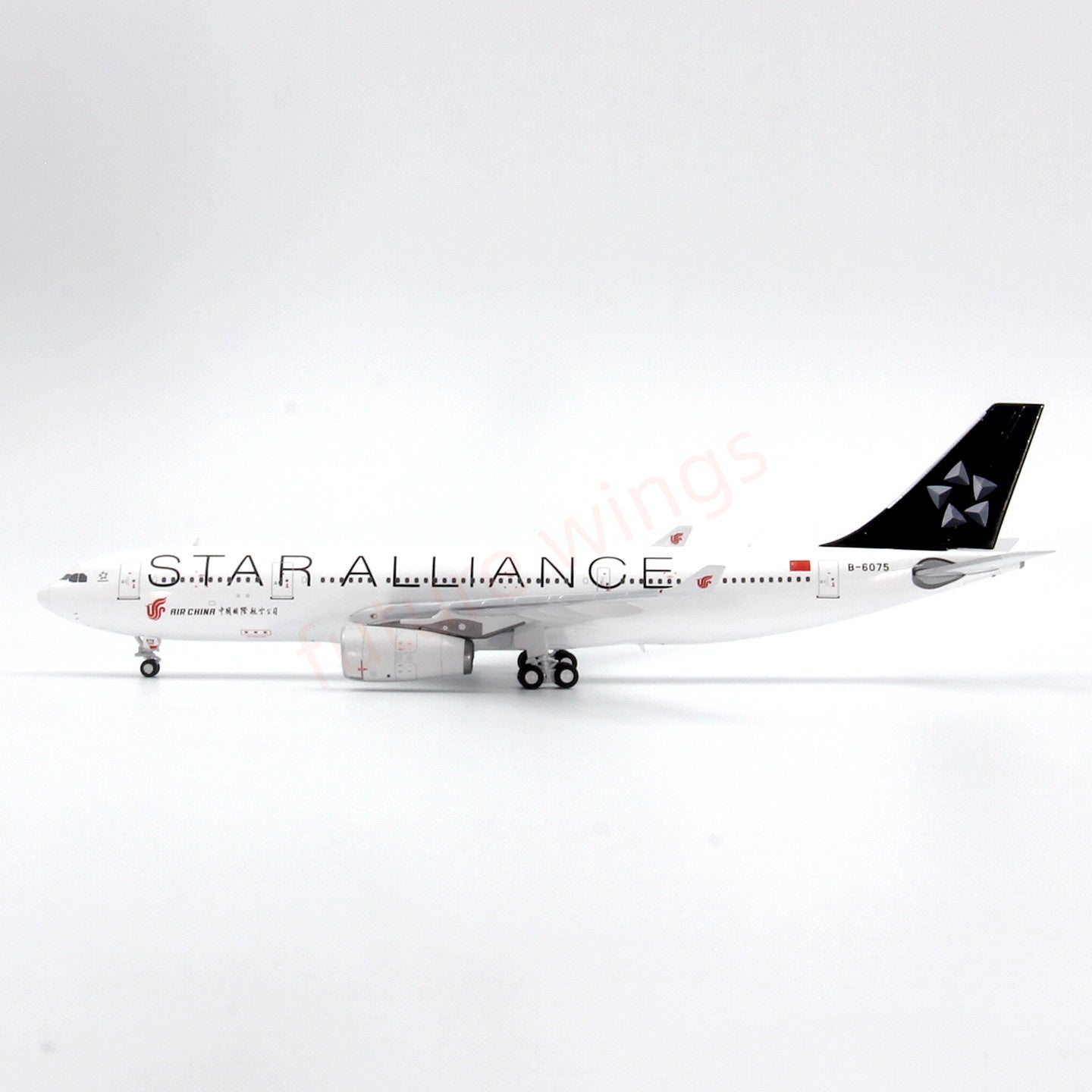 1:400 GeminiStar Air China A330-200 B-6075 Aircraft Model+Free Tractor