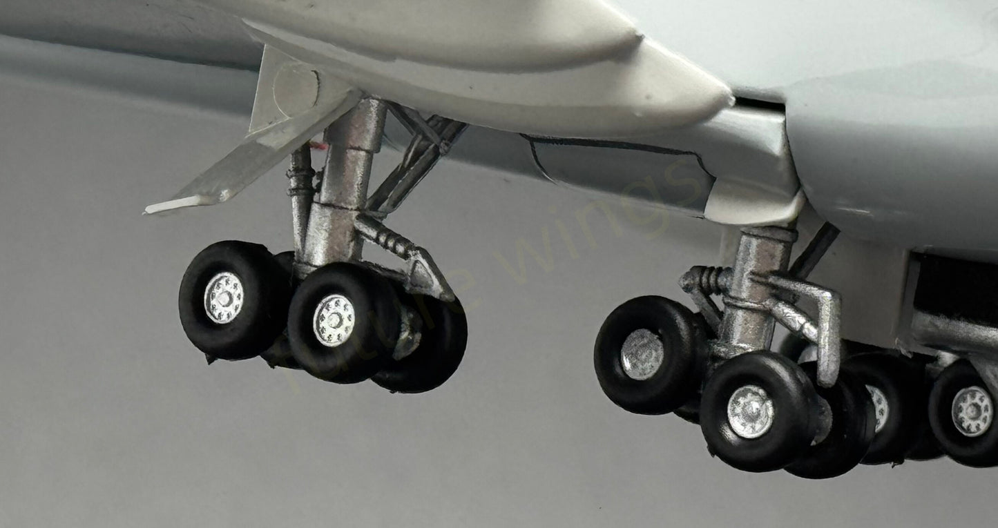 1:200 KJ Models(InFlight200) Air China B747-400 Combi B-2456 Diecast Aircraft Model