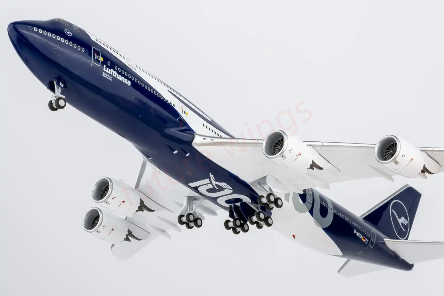 1:400 NG Models NG78046 Lufthansa Airlines B747-8i D-ABYN "100years"+Free Tractor