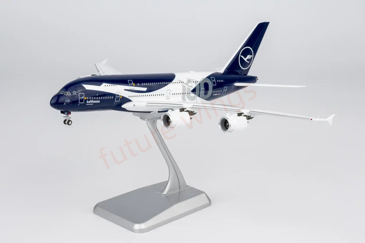 1:400 NG Models NG38001 Lufthansa Airlines A380-800 D-AIMH "Luxury Package"+Free Tractor