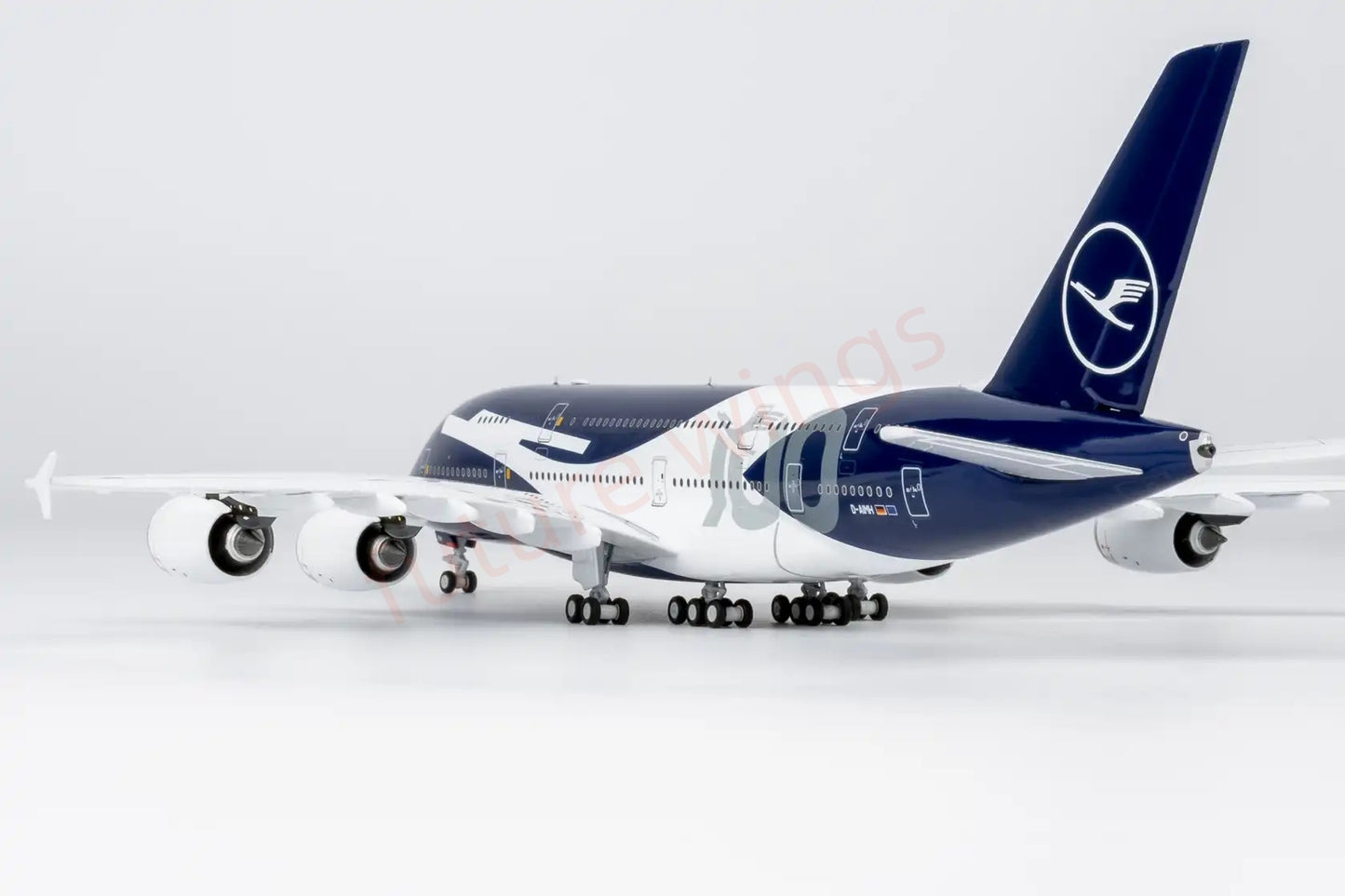 1:400 NG Models NG38001 Lufthansa Airlines A380-800 D-AIMH "Luxury Package"+Free Tractor