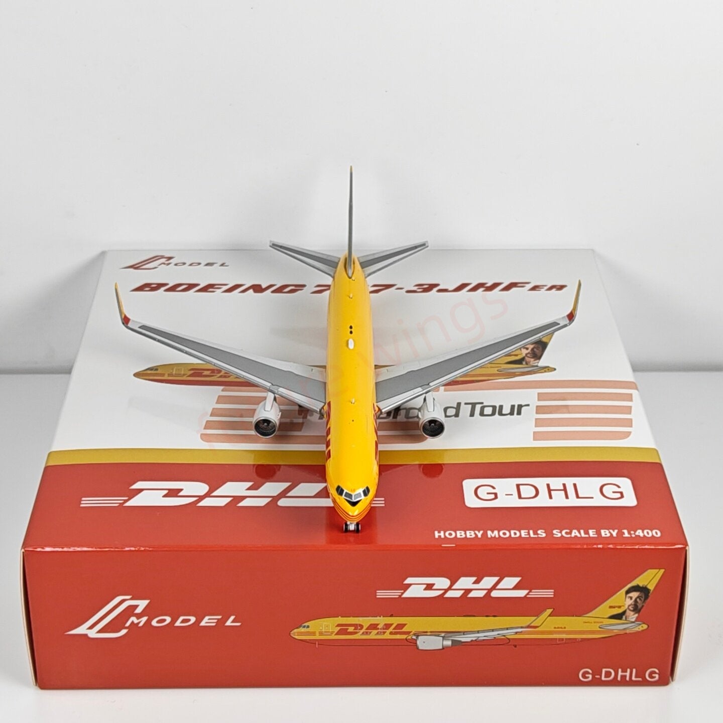 1:400 C Model DHL B767-300F G-DHLG Top Gear Aircraft Model+Free Tractor