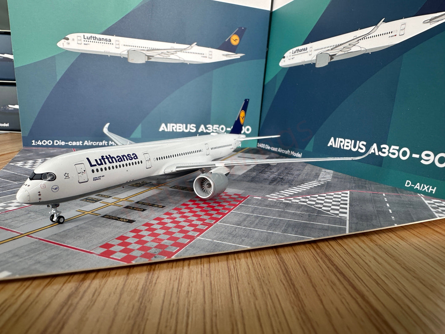 1:400 AeroPolaris Lufthansa Airlines A350-900 D-AIXH Aircraft Model+Free Tractor1:400 Aer