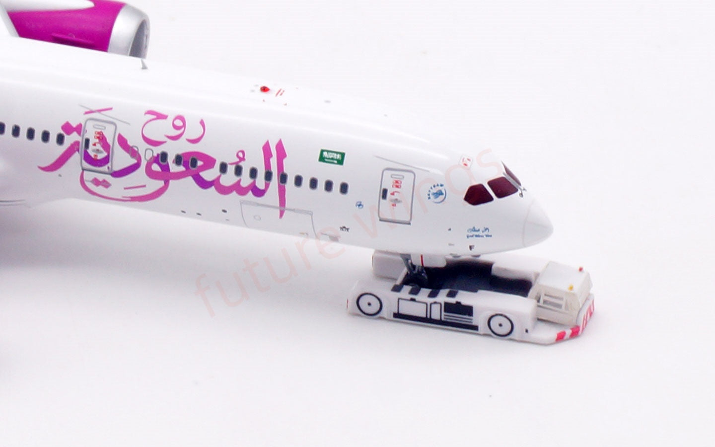 1:400 Aviation400 Saudi B787-9 HZ-ARF Aircraft Model Free Tractor +Stand