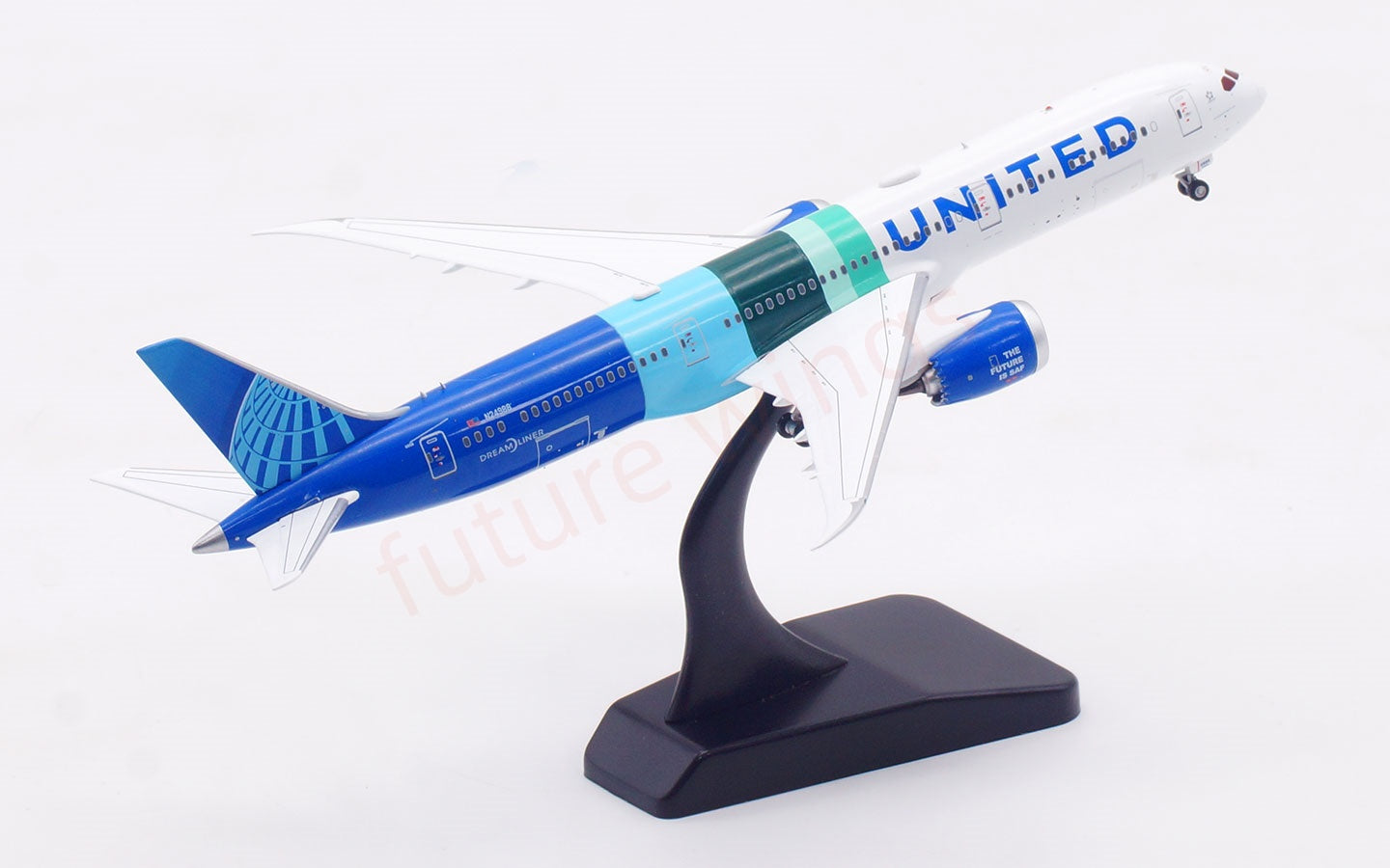 1:400 Aviation400 United Airlines B787-9 N24988 Aircraft Model Free Tractor +Stand