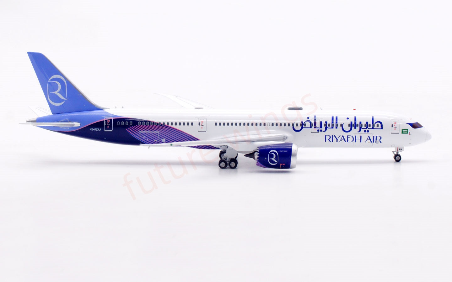 1:400 Aviation400 Riyadh Air B787-9 HZ-RXAA Aircraft Model Free Tractor +Stand