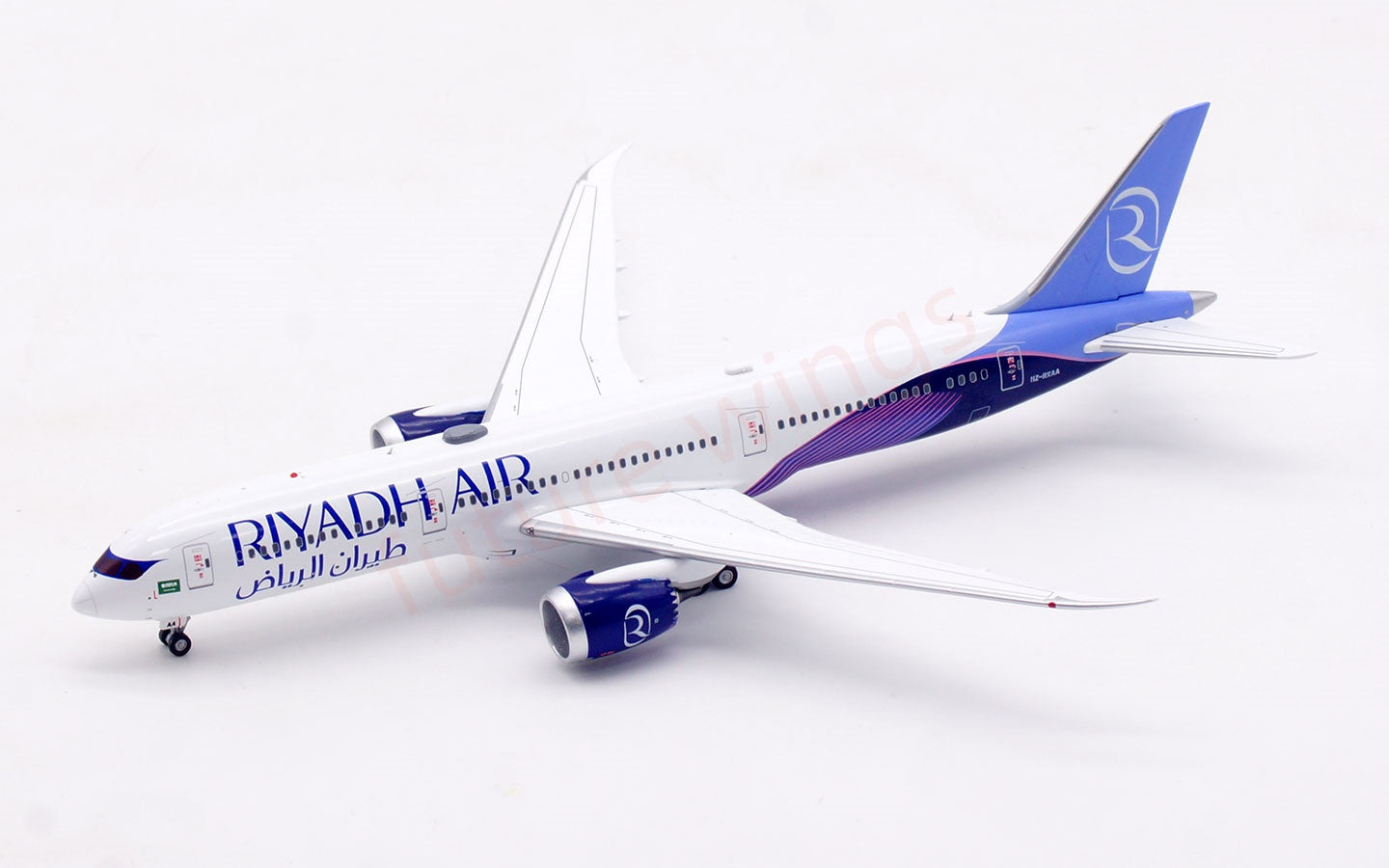 1:400 Aviation400 Riyadh Air B787-9 HZ-RXAA Aircraft Model Free Tractor +Stand