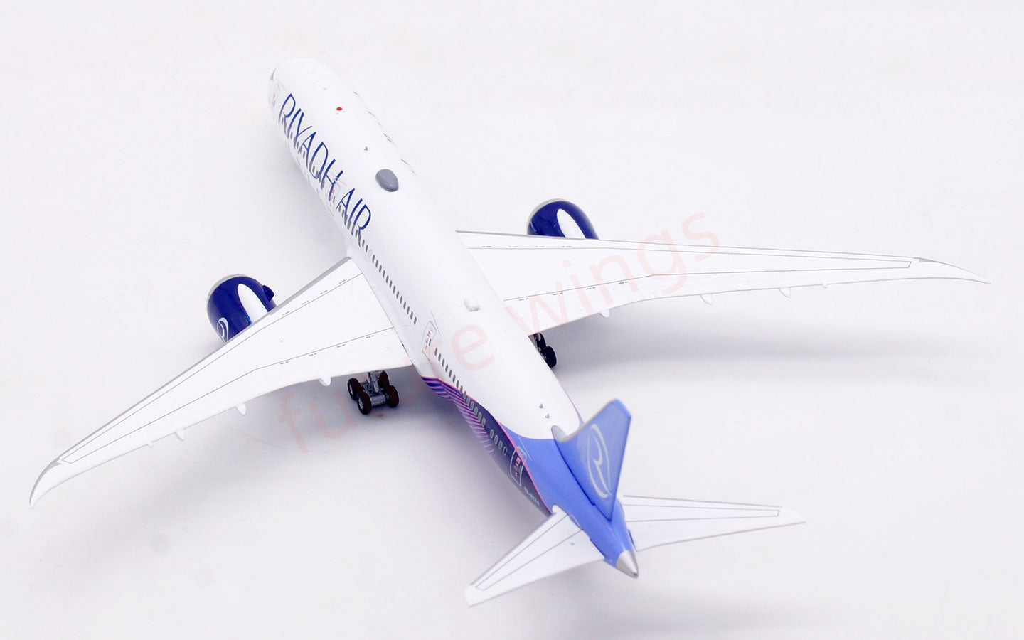 1:400 Aviation400 Riyadh Air B787-9 HZ-RXAA Aircraft Model Free Tractor +Stand