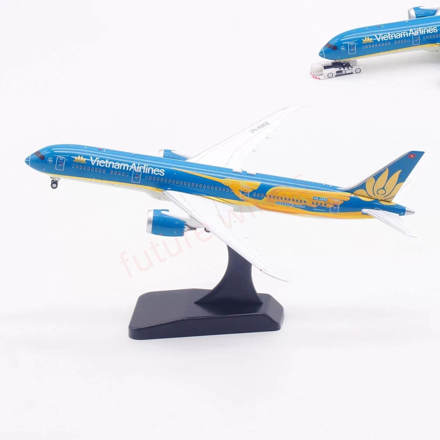 1:400 Aviation400 Vietnam Airlines B787-9 VN-A868 Aircraft Model Free Tractor+Stand