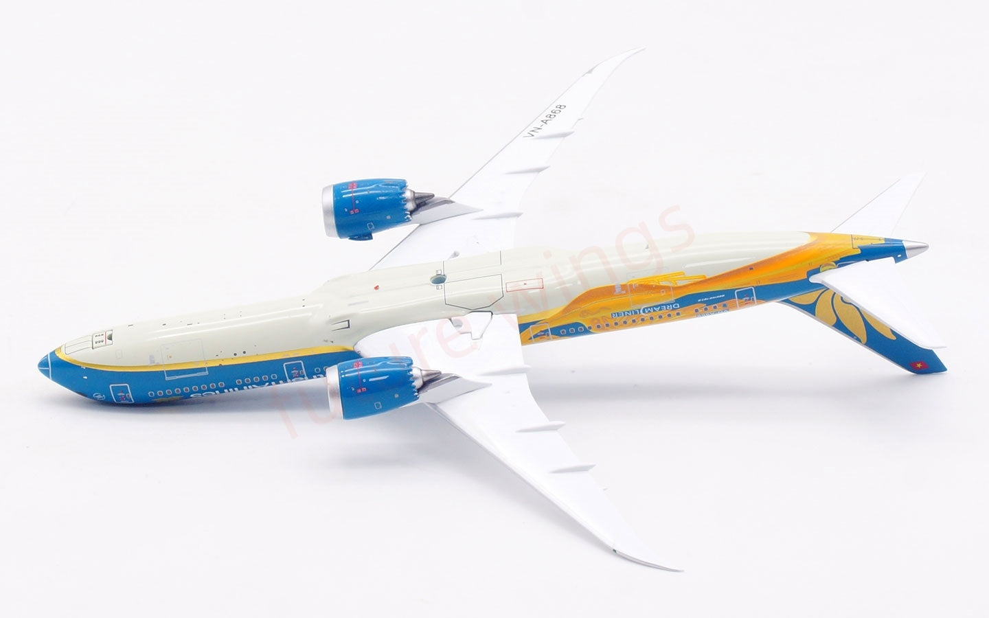1:400 Aviation400 Vietnam Airlines B787-9 VN-A868 Aircraft Model Free Tractor+Stand
