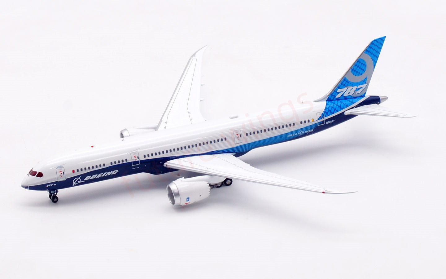 1:400 Aviation400 Boeing House Color B787-9 N789FT Aircraft Model Free Tractor+Stand