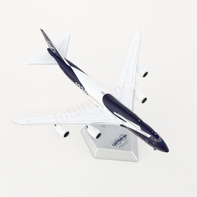 1:400 HX Models Lufthansa Airlines B747-8 D-ABYN "100Years"+Free Tractor