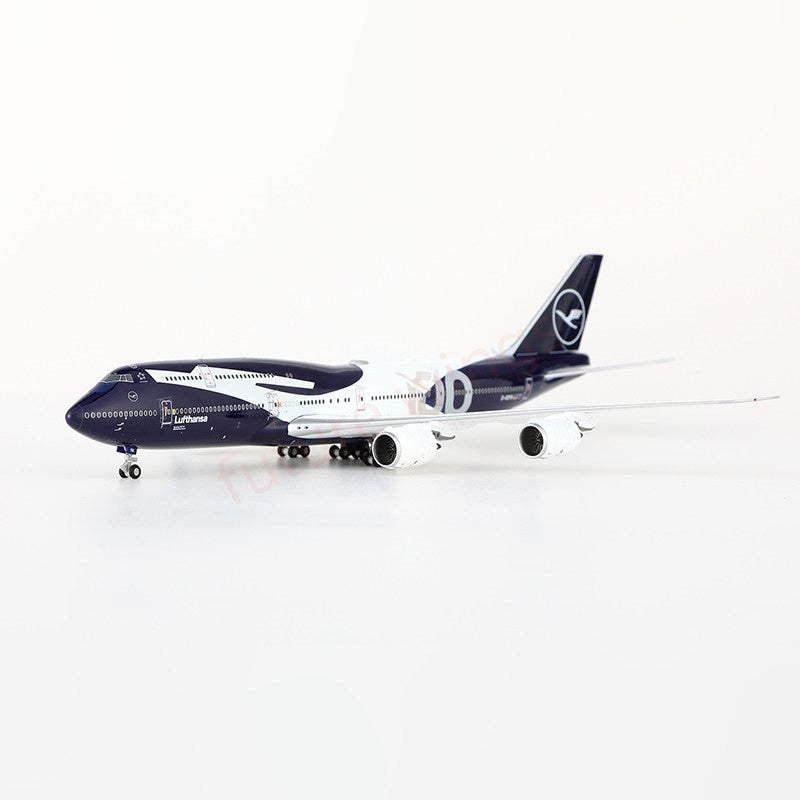 1:400 HX Models Lufthansa Airlines B747-8 D-ABYN "100Years"+Free Tractor