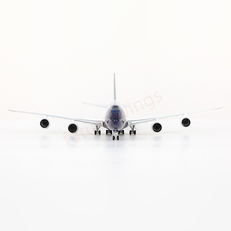 1:400 HX Models Lufthansa Airlines B747-8 D-ABYN "100Years"+Free Tractor