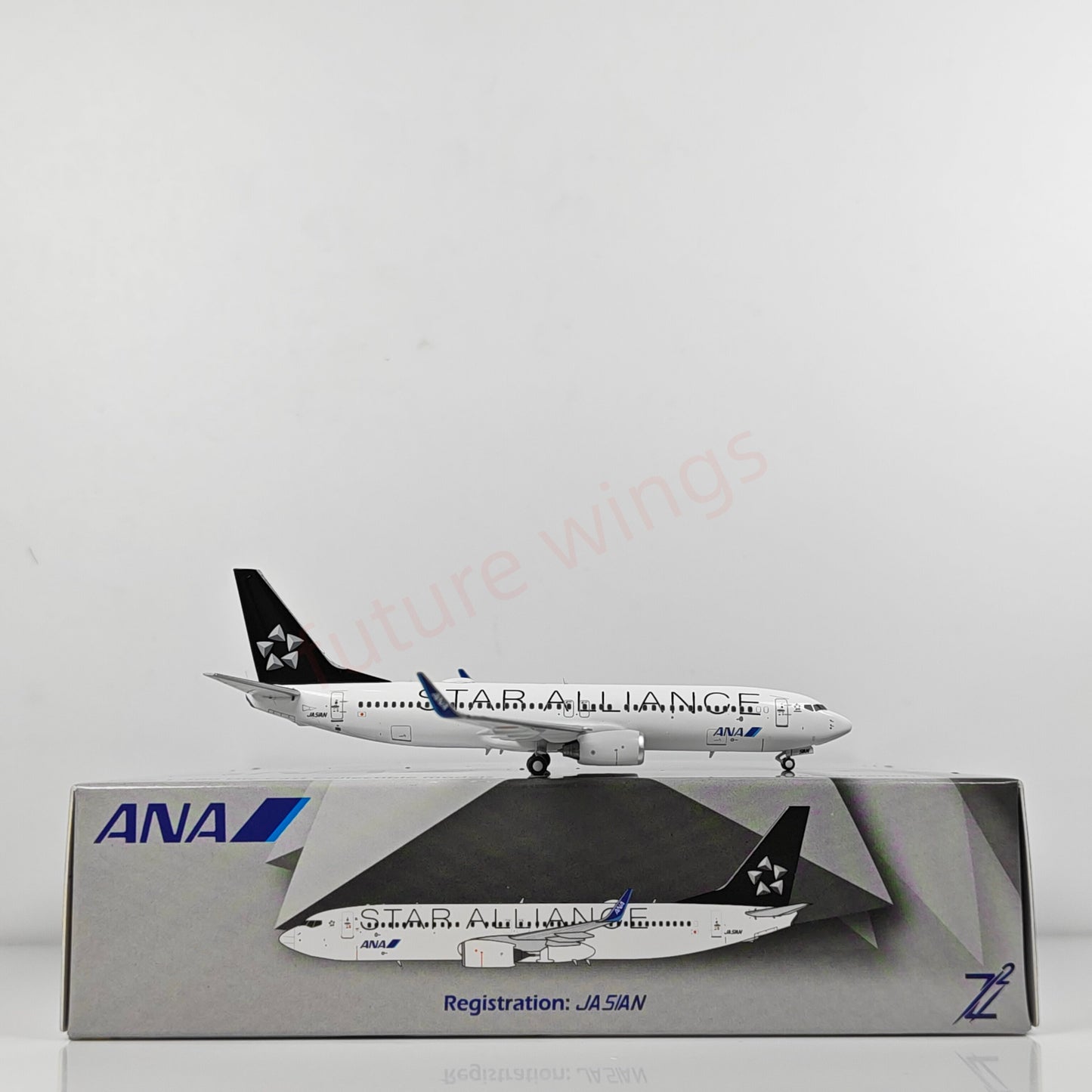 1:400 Z² Model ANA B737-800 JA51AN Aircraft Model+Free Tractor
