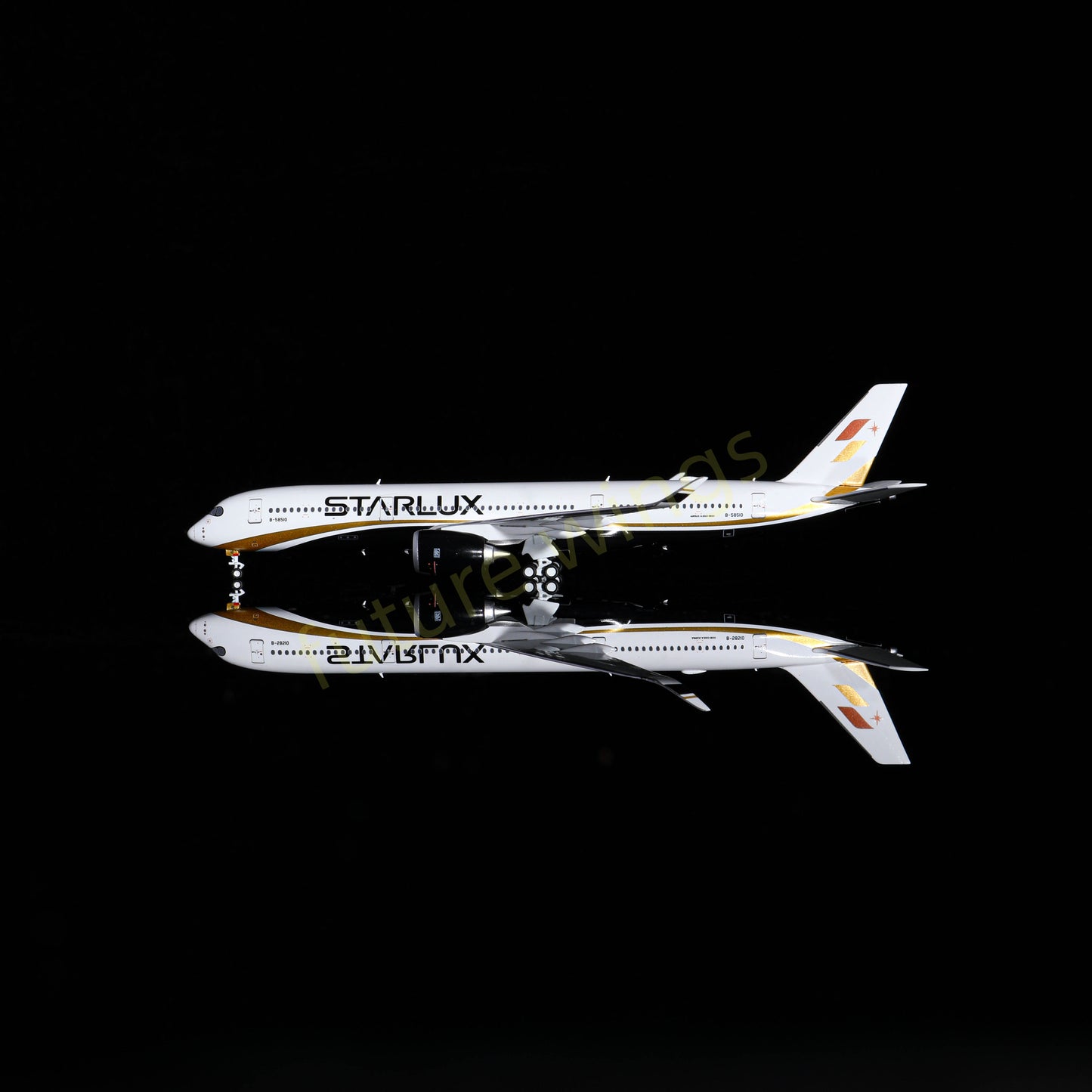 1:400 AeroPolaris StarLux Airlines A350-900 B-58510 Aircraft Model+Free Tractor
