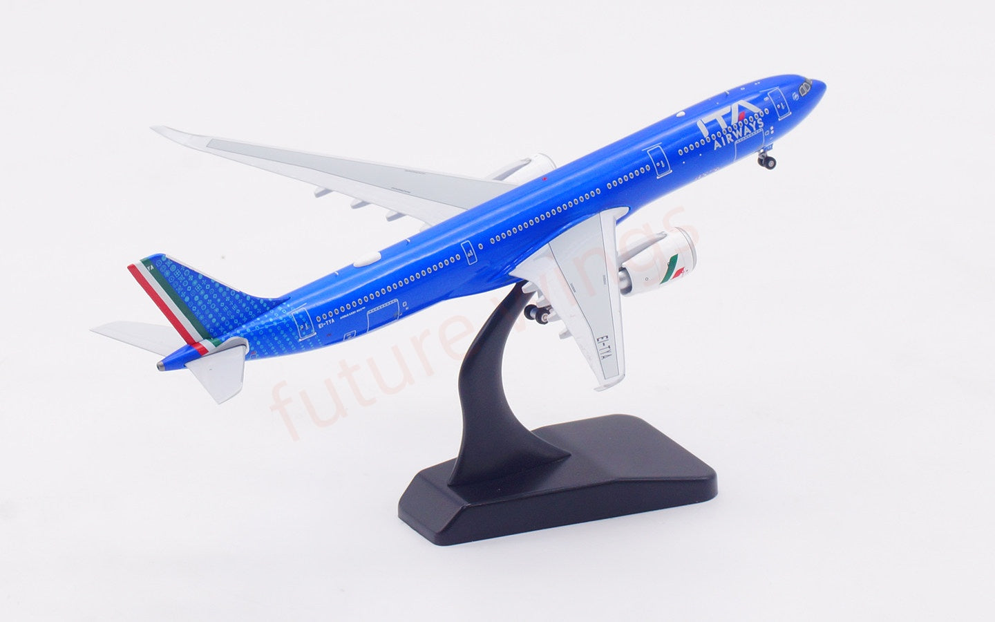 1:400 Aviation400 ITA A330-900NEO EI-TYA Aircraft Model Tractor+Stand