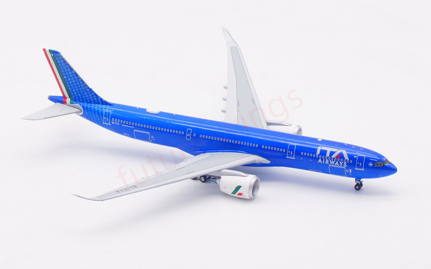 1:400 Aviation400 ITA A330-900NEO EI-TYA Aircraft Model Tractor+Stand