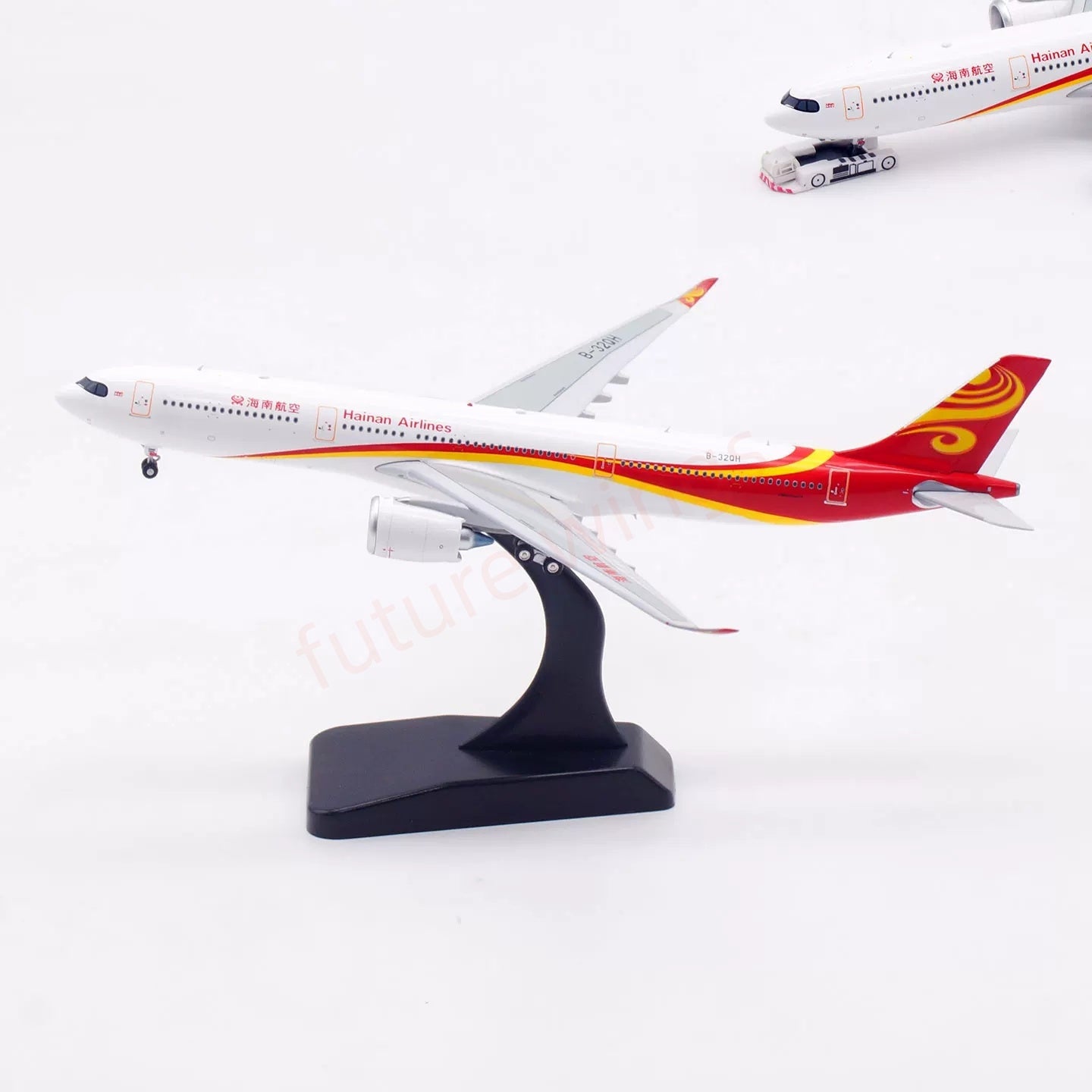 1:400 Aviation400 Hainan Airlines A330-900NEO B-32QH Aircraft ModelTractor+Stand