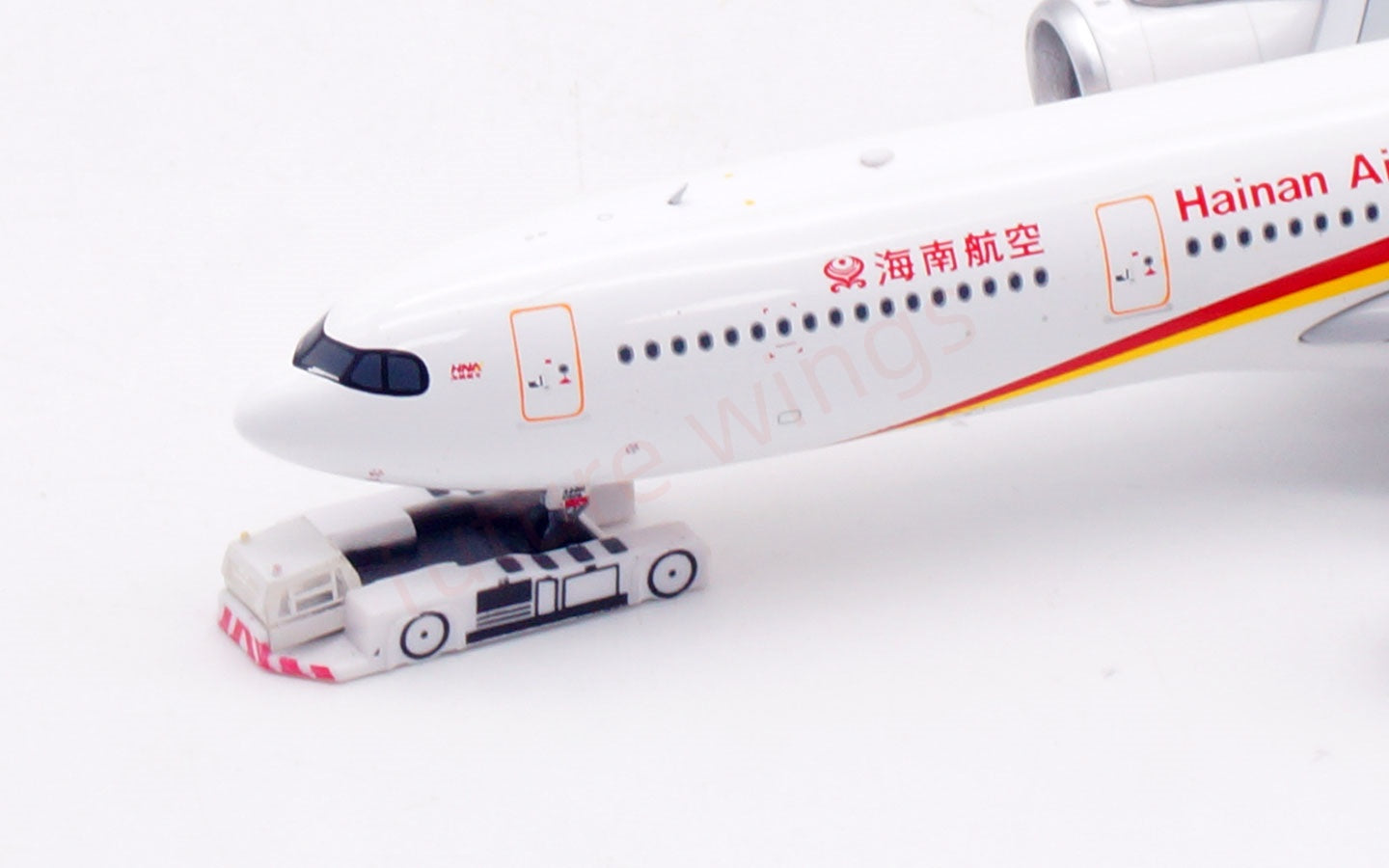 1:400 Aviation400 Hainan Airlines A330-900NEO B-32QH Aircraft ModelTractor+Stand