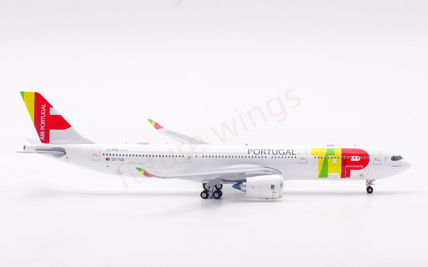 1:400 Aviation400 TAP A330-900NEO CS-TUQ Aircraft Model Tractor+Stand