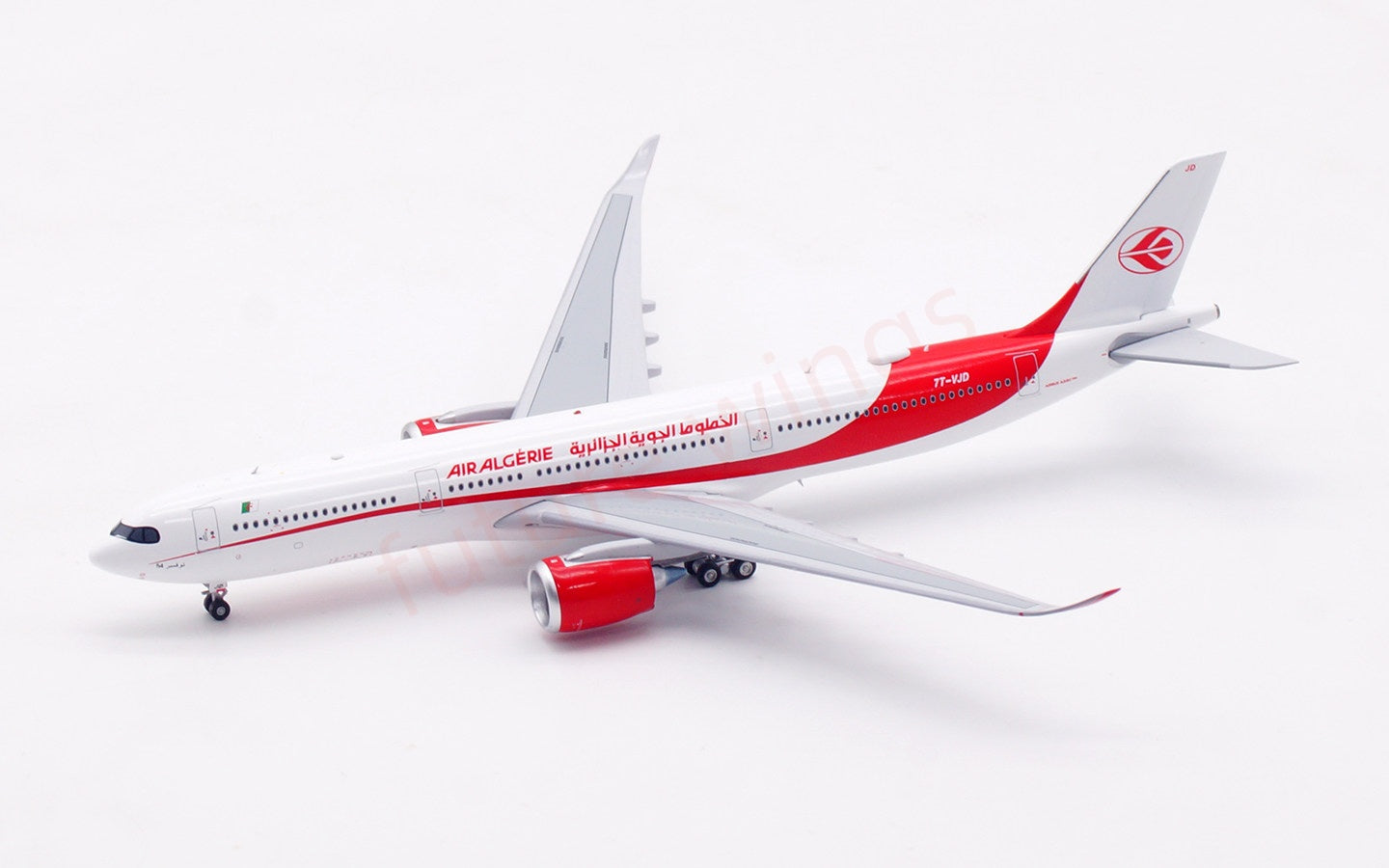 1:400 Aviation400 Air Algerie A330-900NEO 7T-VJD Aircraft Model Tractor+Stand