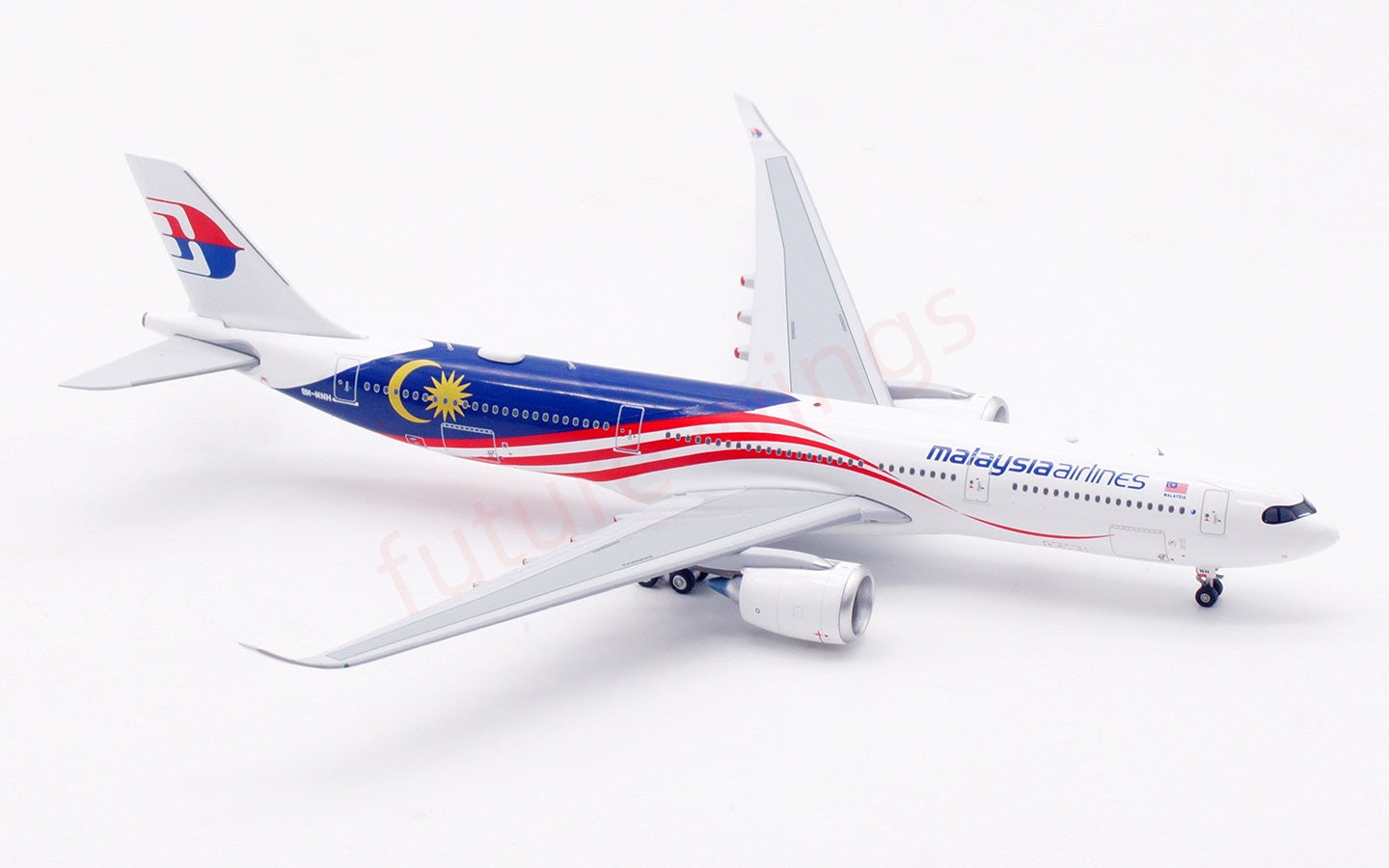 1:400 Aviation400 Malaysia Airlines A330-900NEO 9M-MNH Aircraft Model +Free Tractor and Stand