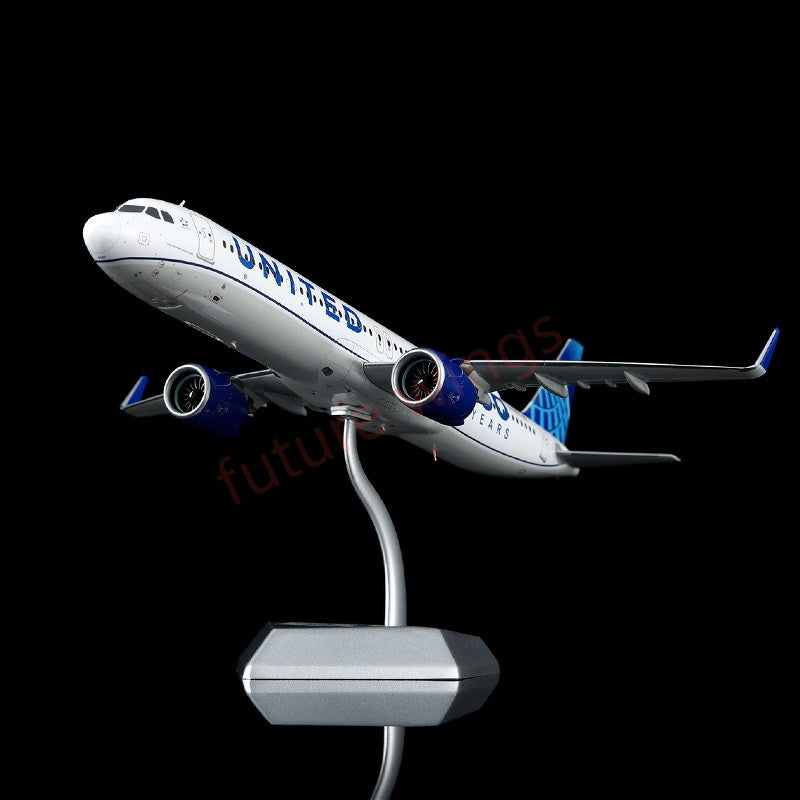 1:200 SQ Wings United Airlines A321 N44550 "100Years" Diecast Aircraft Model