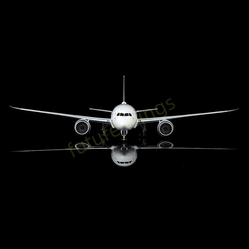 1:200 SQ Wings Lufthansa Airlines B787-9 D-ABPF Diecast Aircraft Model