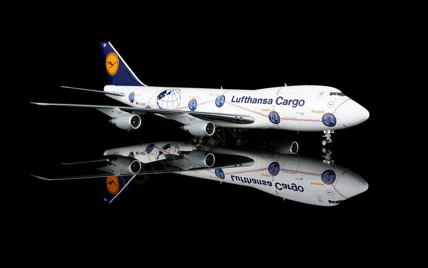 1:200 SQ Wings Lufthansa Cargo B747-200 D-ABZF Diecast Aircraft Model