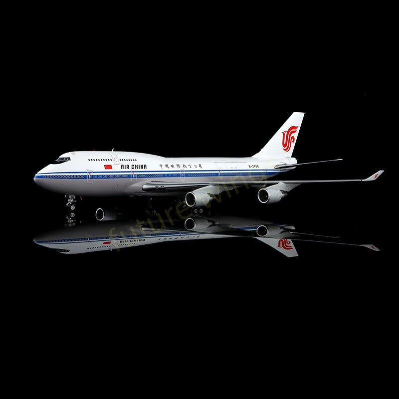 1:200 SQ Wings Air China B747-400 B-2456 Diecast Aircraft Model