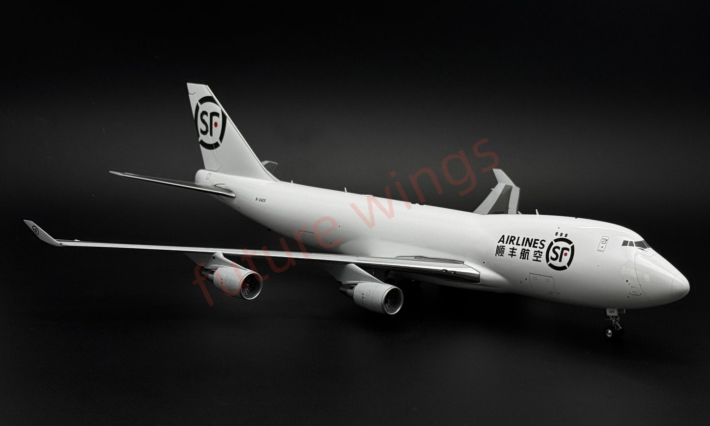 1:200 KJ Models(JC Wings) SF Express B747-400 B-2425 Diecast Aircraft Model (New‑mold movable tail fin)