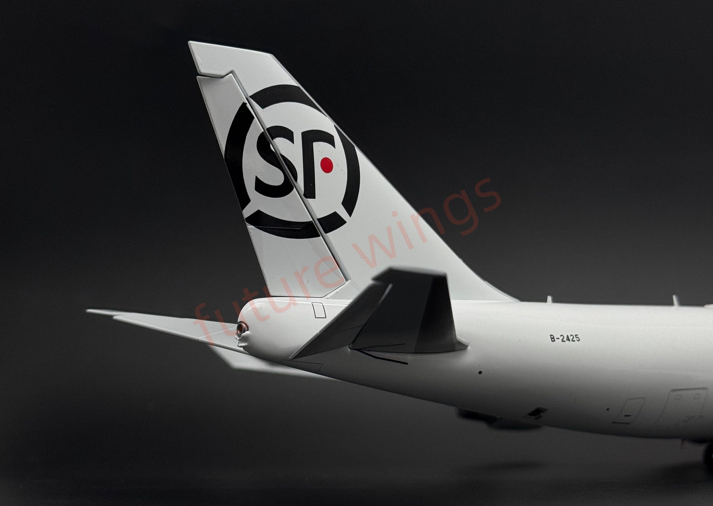 1:200 KJ Models(JC Wings) SF Express B747-400 B-2425 Diecast Aircraft Model (New‑mold movable tail fin)