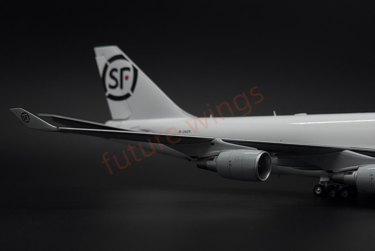 1:200 KJ Models(JC Wings) SF Express B747-400 B-2425 Diecast Aircraft Model (New‑mold movable tail fin)