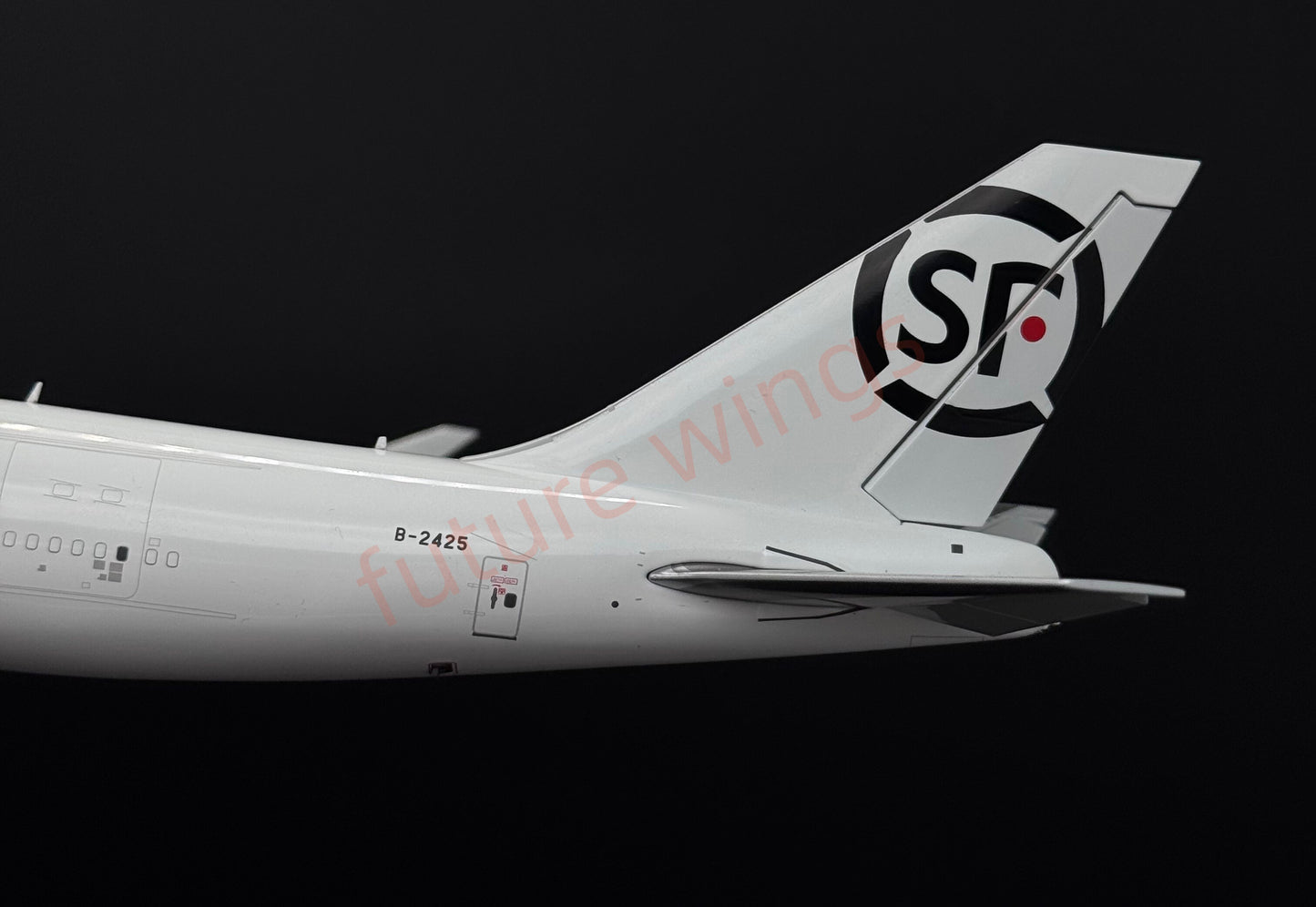 1:200 KJ Models(JC Wings) SF Express B747-400 B-2425 Diecast Aircraft Model (New‑mold movable tail fin)