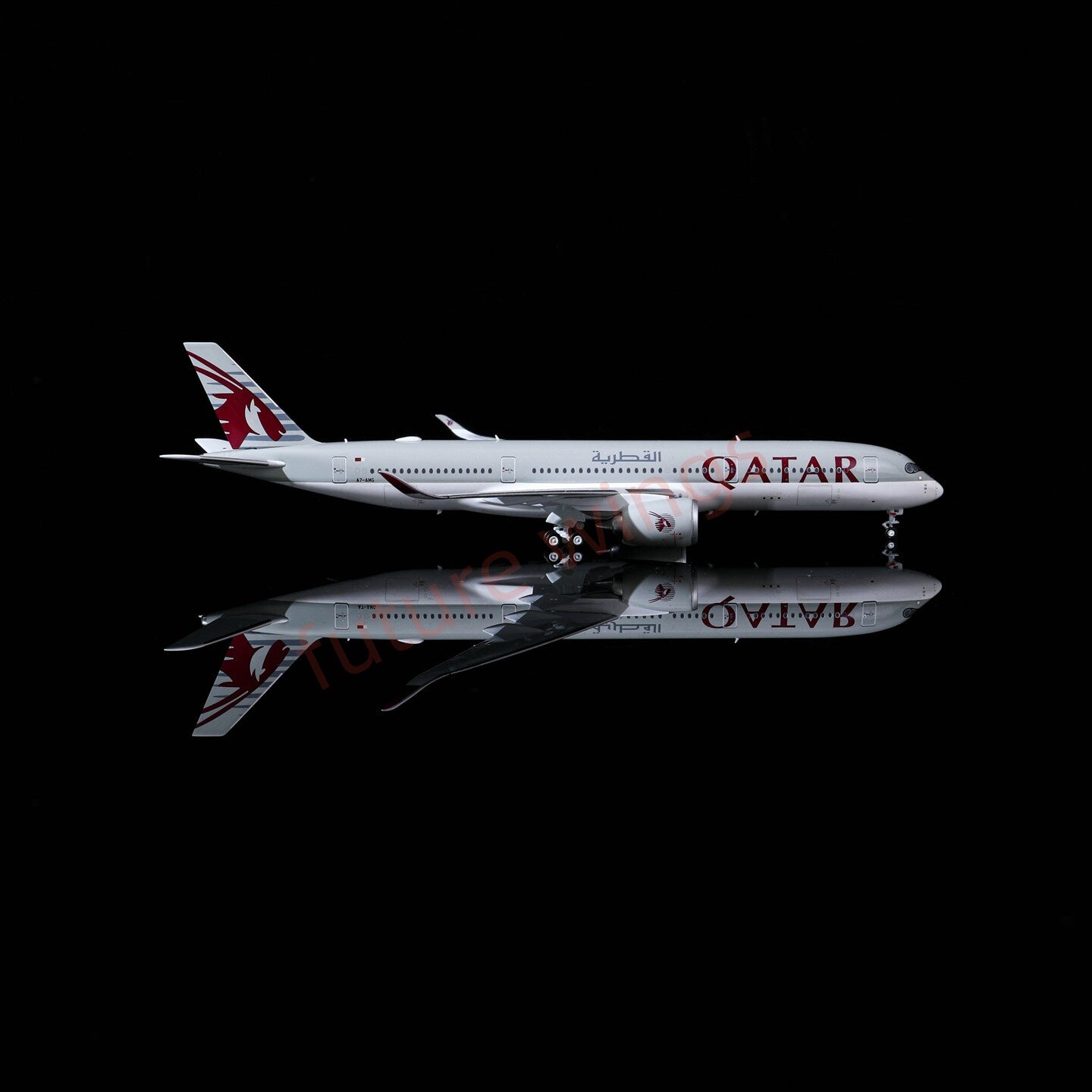 1:400 AeroPolaris Qatar Airways A350-900 A7-AMG Aircraft Model+Free Tractor