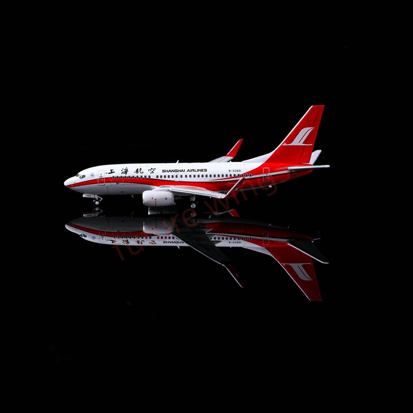 1:400 AeroPolaris ShangHai Airlines B737-700 B-5269 Aircraft Model+Free Tractor