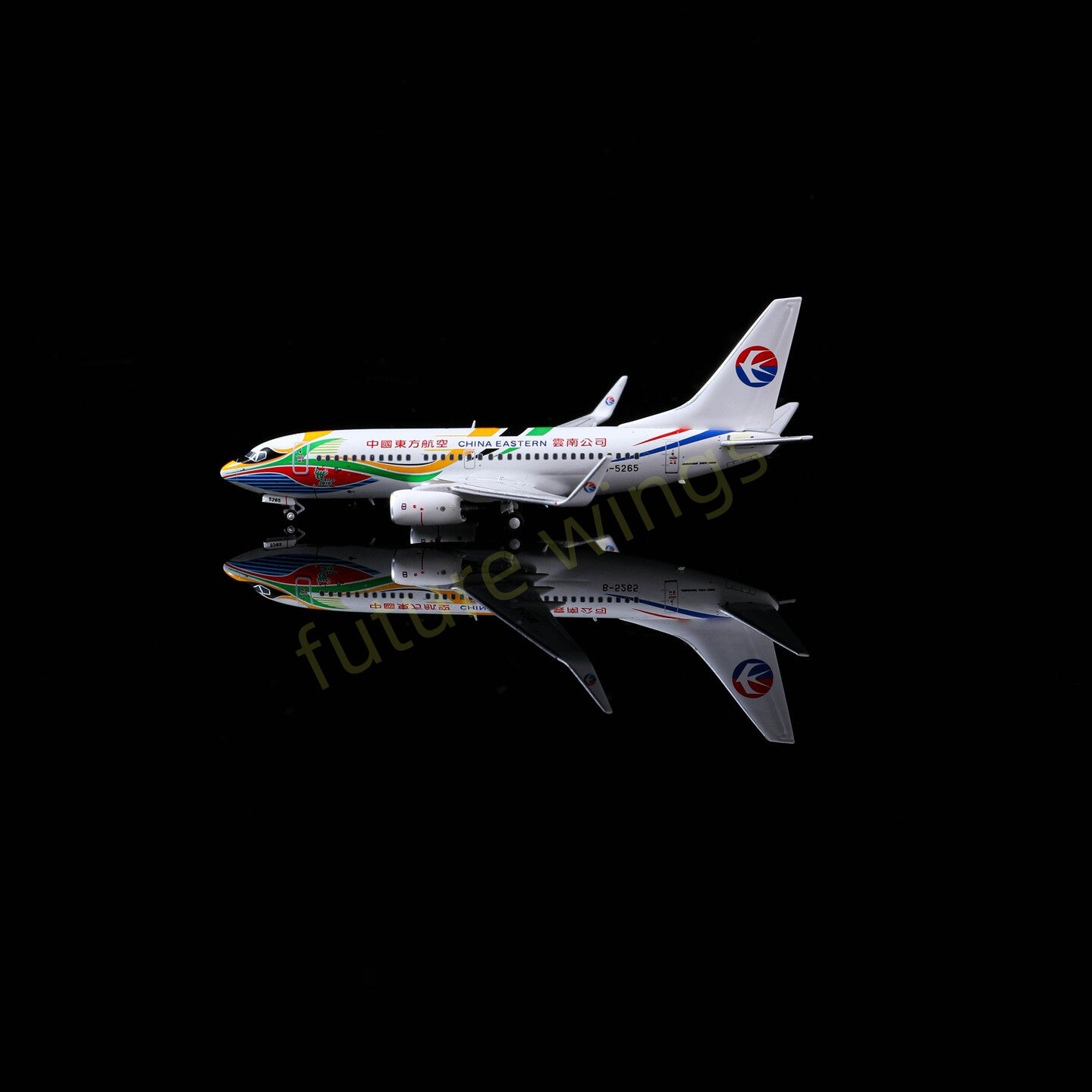 1:400 AeroPolaris China Eastern Airlines B737-700 B-5265 Aircraft Model+Free Tractor