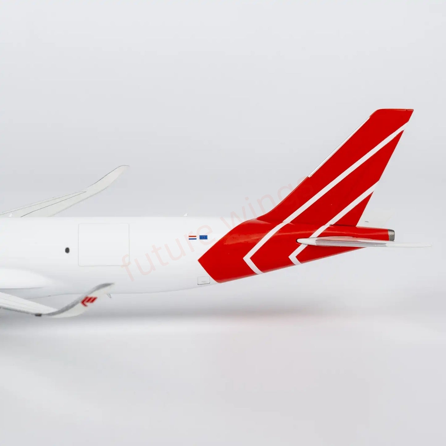 1:400 NG Models NG46009 Marin Air Cargo A350F Aircraft Model +Free Tractor