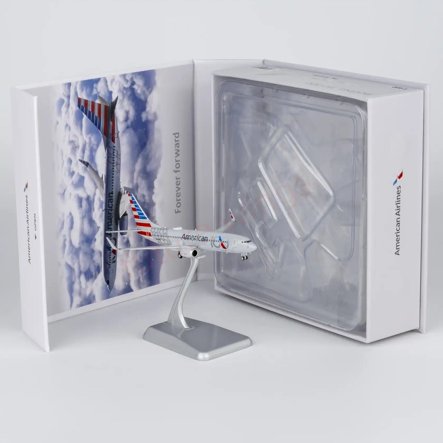 1:400 NG Models NG58258 American Airlines B737-800 N840NN 100years "Luxury Package"Aircraft Model+Free Tractor